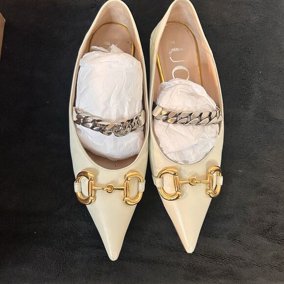 Gucci Deva Horsebit Chain Pointed Toe Flats White Leather Sz 36 US 6 Box - Picture 4 of 10